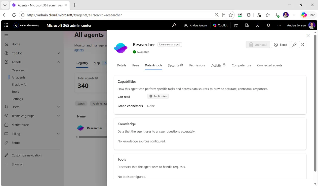 Researcher-agentens Data og tools-fane i Microsoft 365 admin center, der viser adgang til public sites og ingen Graph connectors, knowledge sources eller tools
